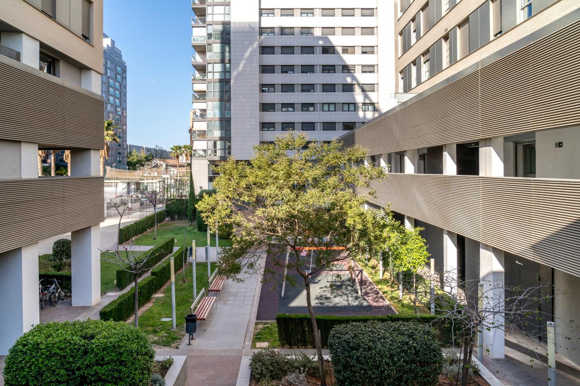 Limehome Valencia Carrer D'Antonio Ferrandis Valência Exterior foto