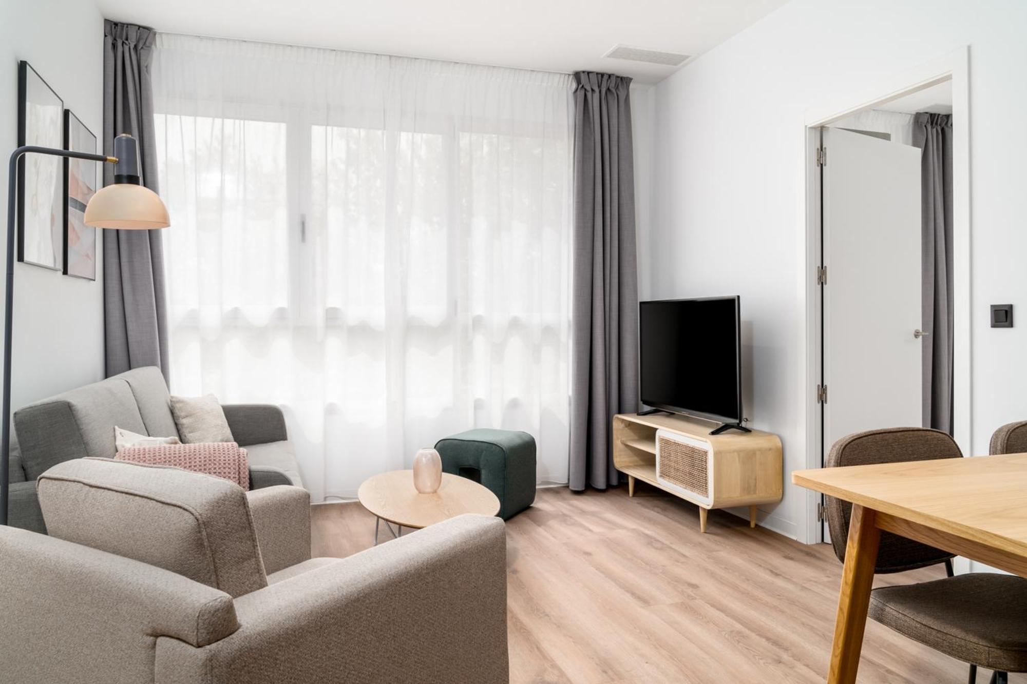 Limehome Valencia Carrer D'Antonio Ferrandis Valência Exterior foto