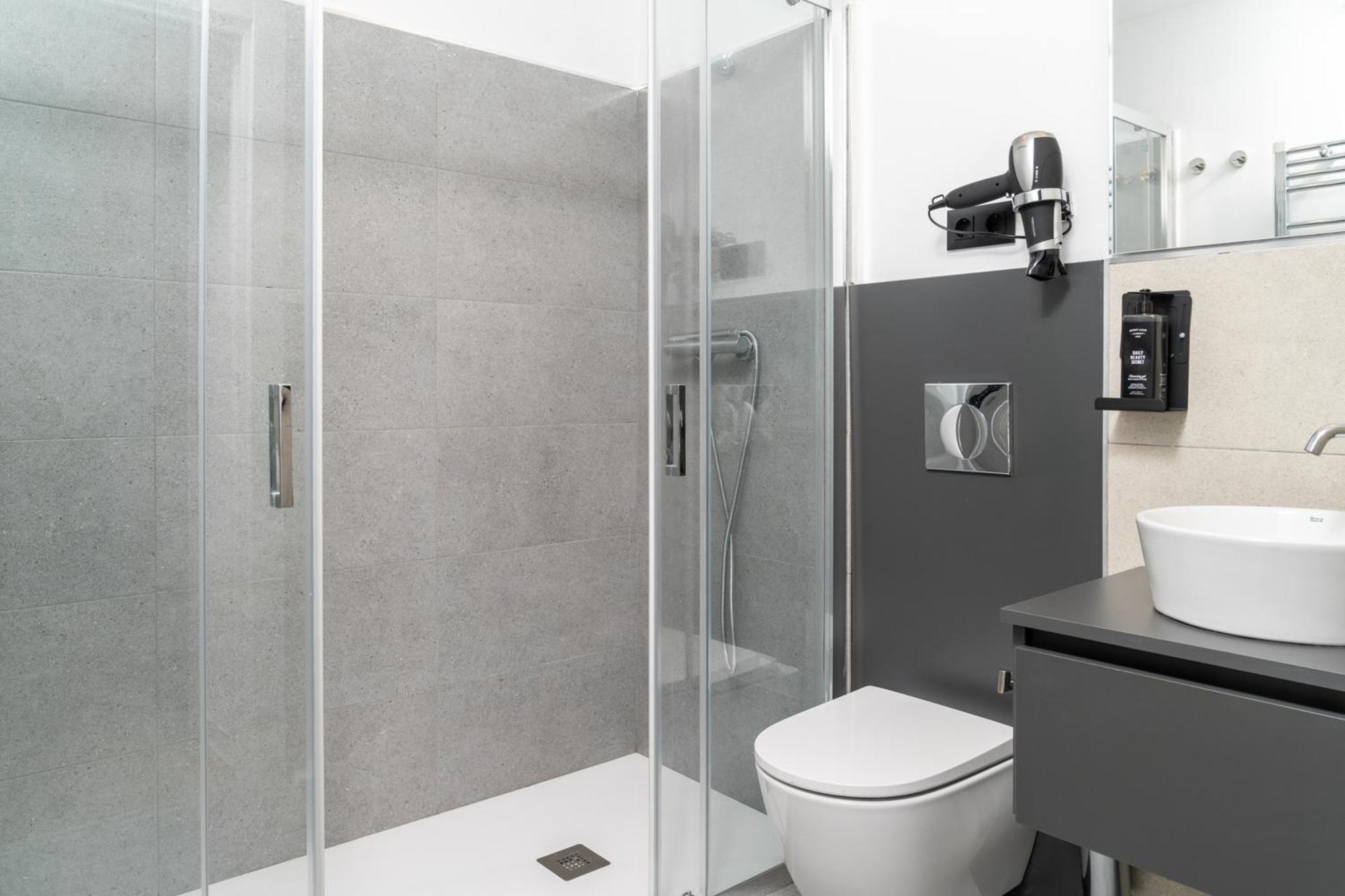 Limehome Valencia Carrer D'Antonio Ferrandis Valência Exterior foto