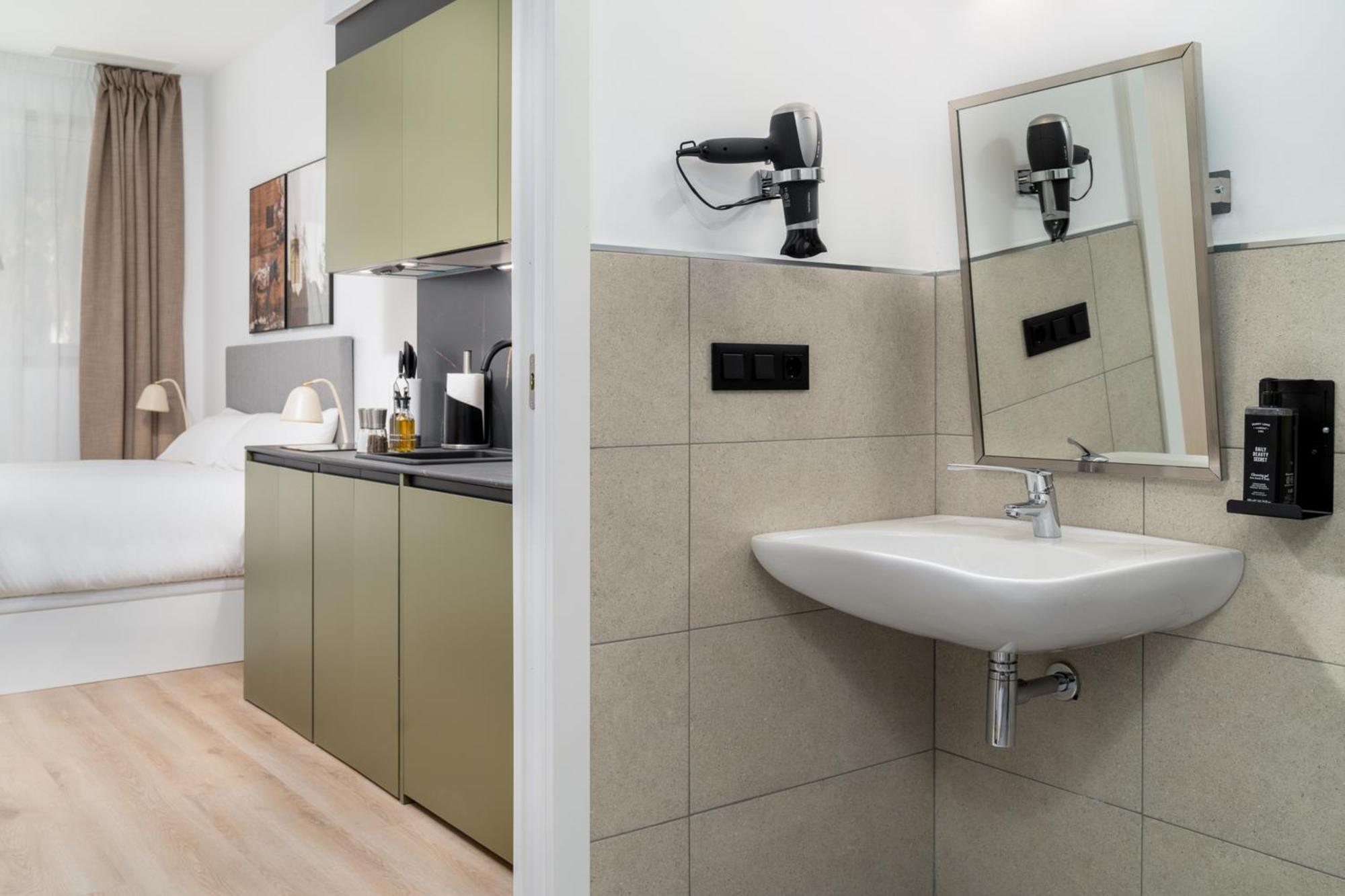 Limehome Valencia Carrer D'Antonio Ferrandis Valência Quarto foto